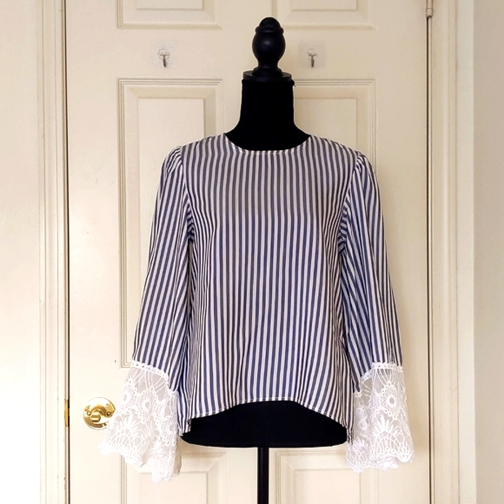 NWOT. H&M White and Blue Stripes Long Wide Sleeve with 7” Lace Loose Fit Blouse.